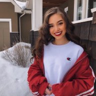 Selena18